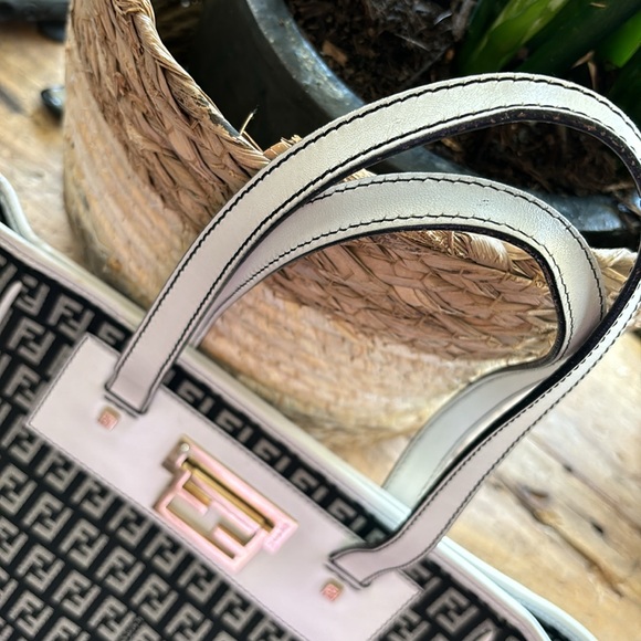 Fendi Tote Bag Rare - Picture 6 of 16